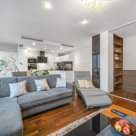 Revon Business Apartment 48 Dunajska Bratislava Dış mekan fotoğraf