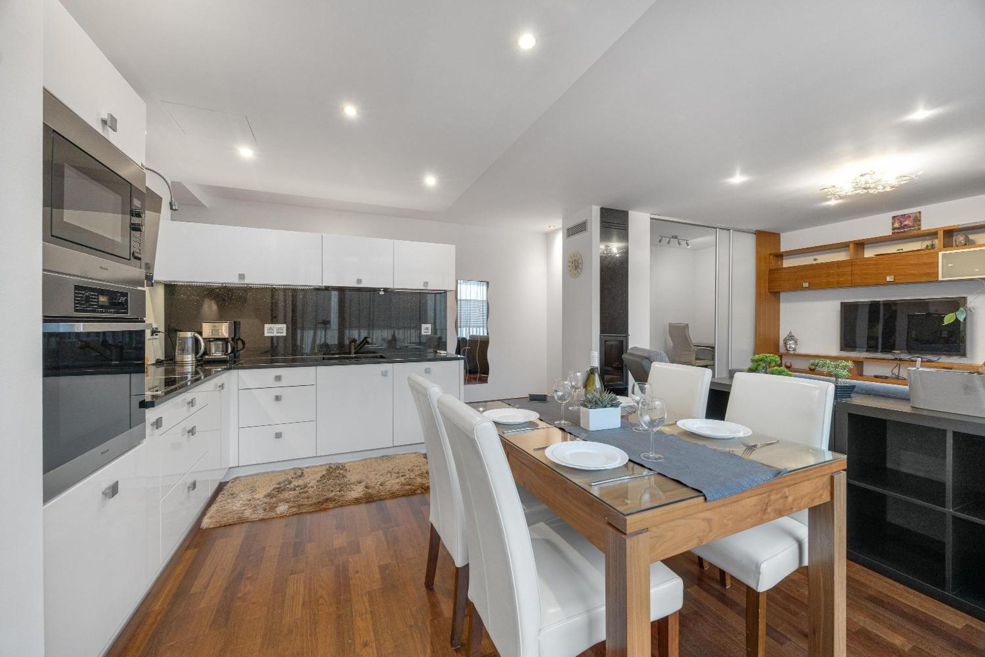 Revon Business Apartment 48 Dunajska Bratislava Dış mekan fotoğraf